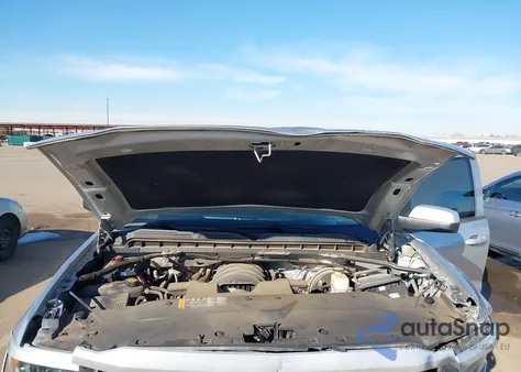 2018 Chevrolet Silverado 1500 2Lt z USA, uszkodzony, nr VIN 3GCUKREC2JG206940